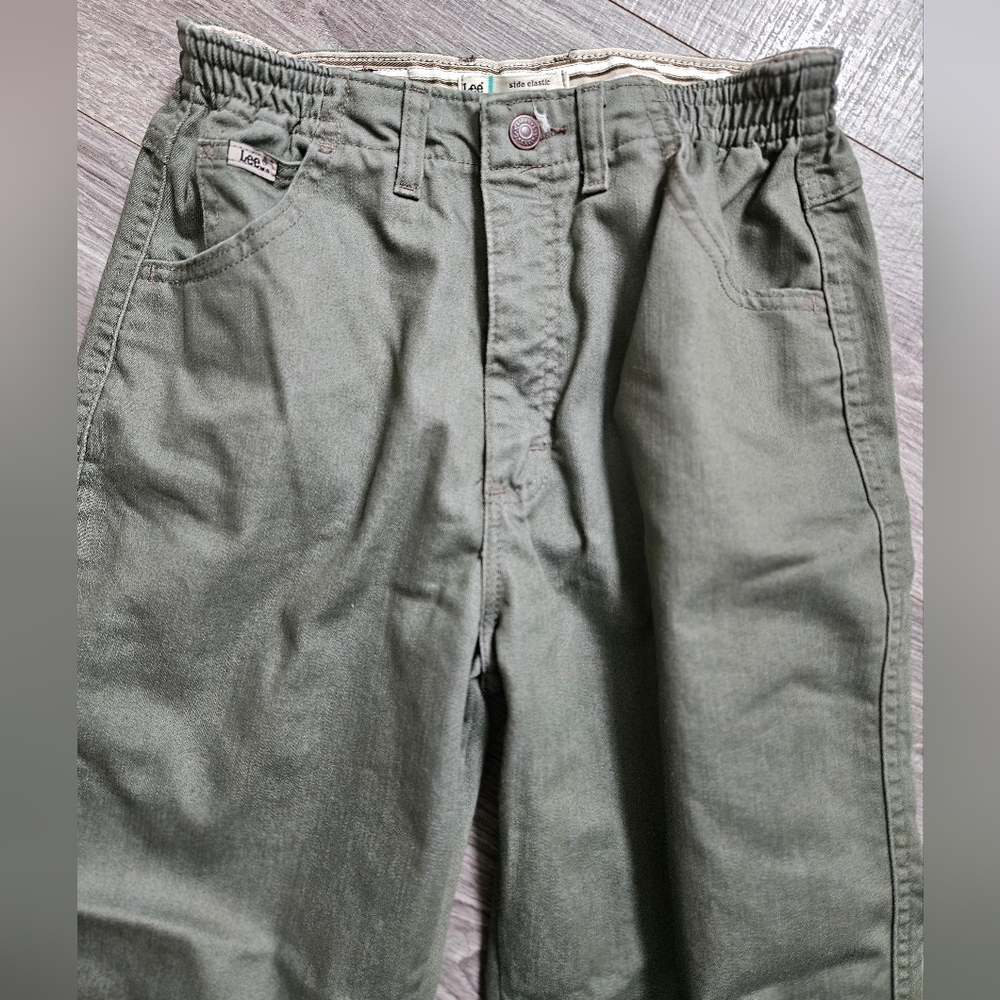 Lee At The Waist Relaxed Fit Side Elastic Tapered Leg Green Khaki Pant 8 Petite - Picture 2 of 8